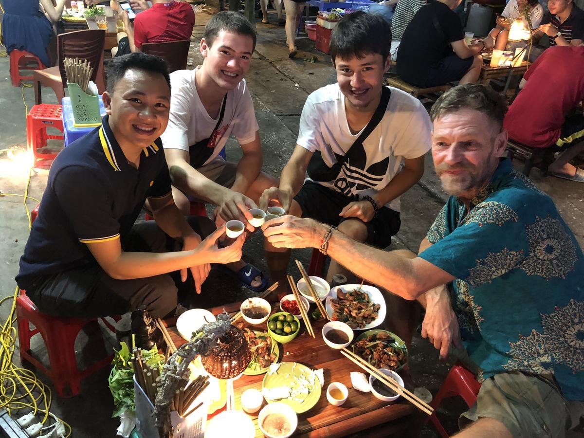 האנוי Vietnam Cheers Hostel מראה חיצוני תמונה